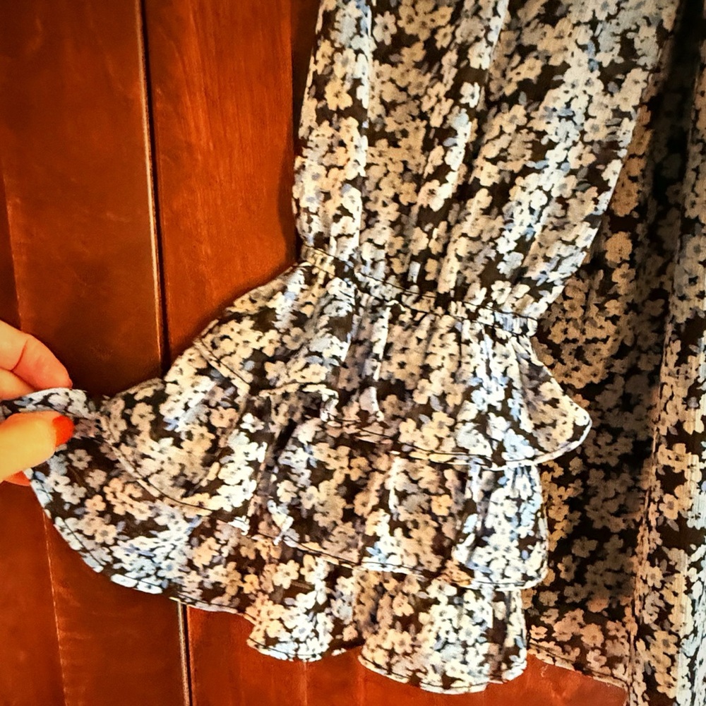 CeCe Floral Off-Shoulder Blouse - Picture 2 of 2